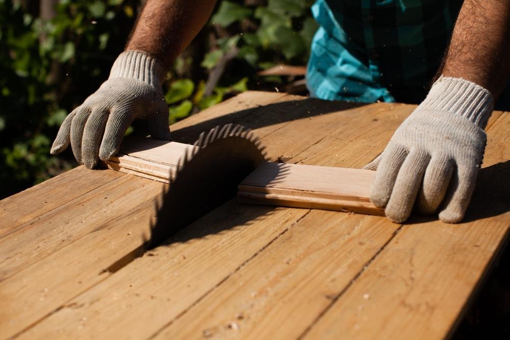 Why Choose Us for Your Deck Maintenance​